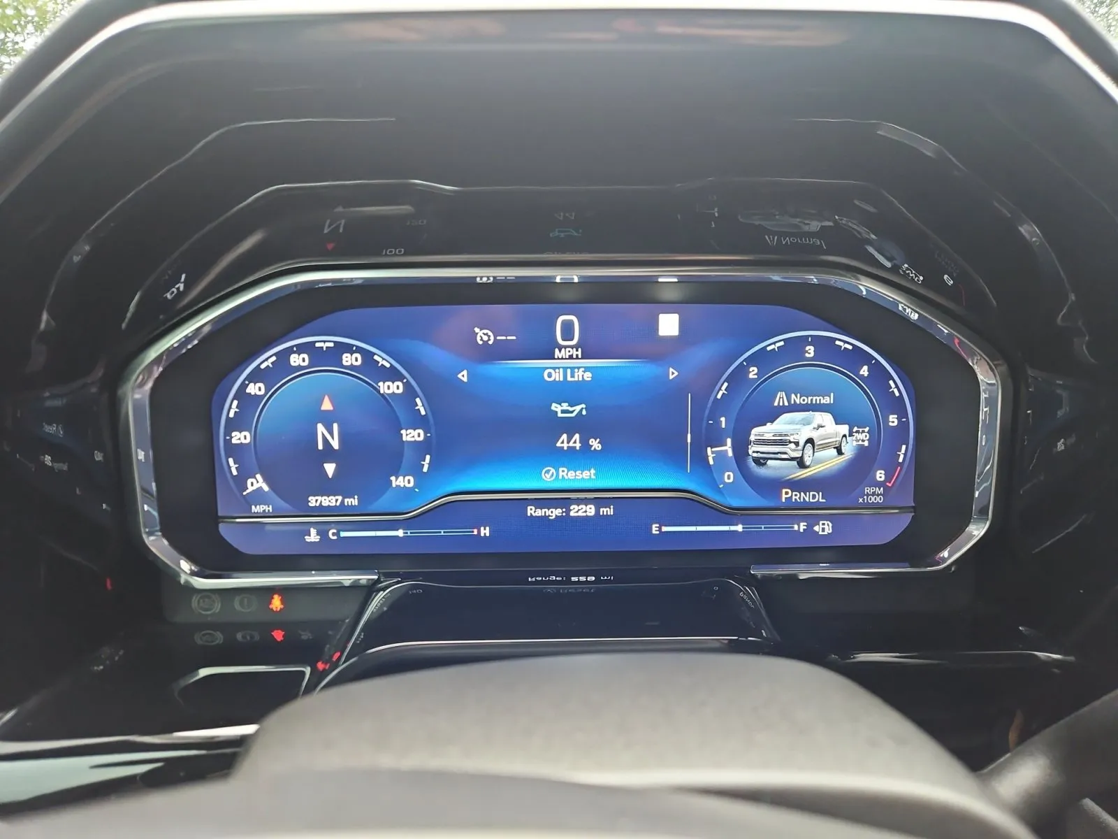 Chevrolet Silverado photo 16
