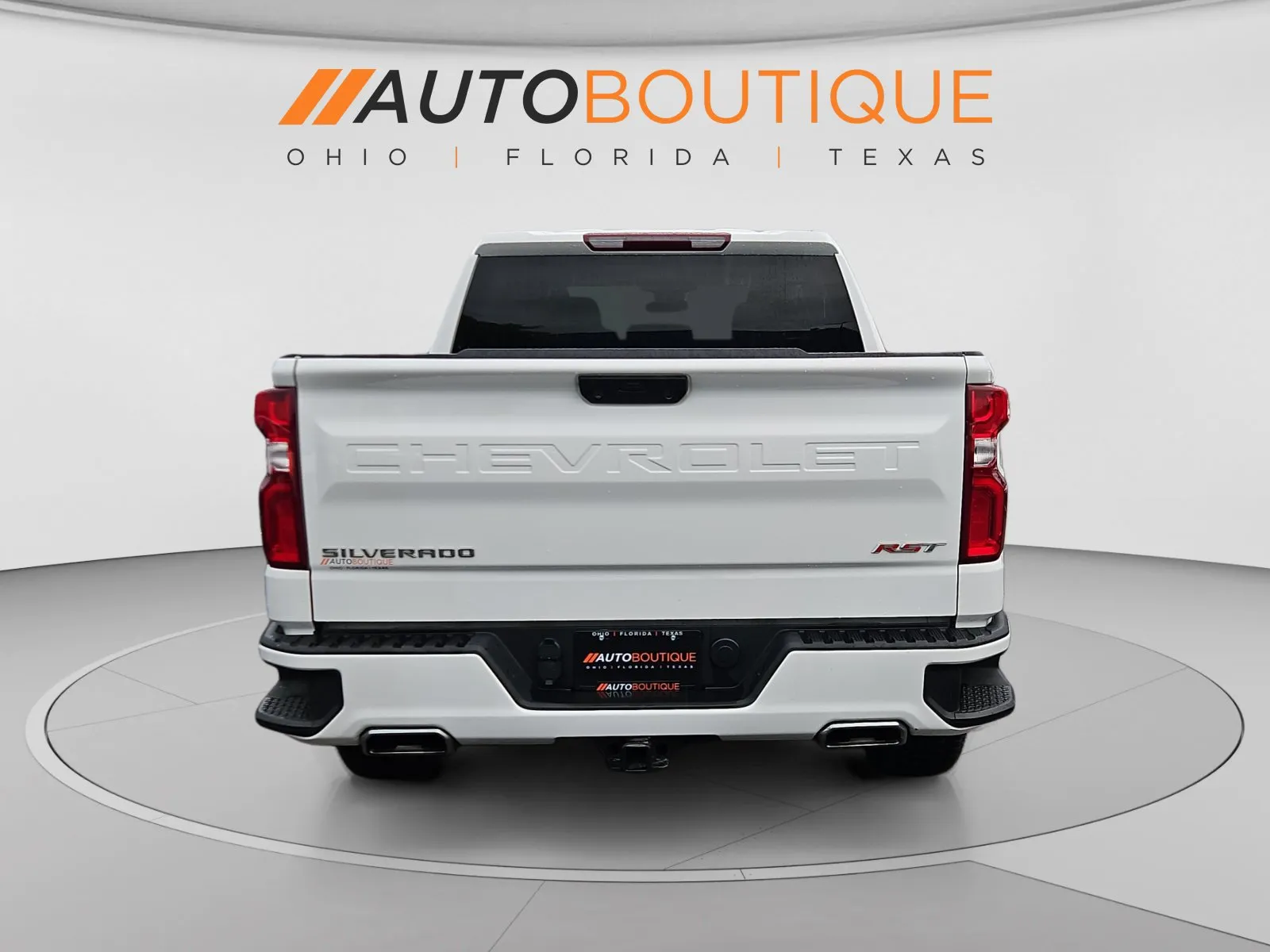 Chevrolet Silverado photo 4