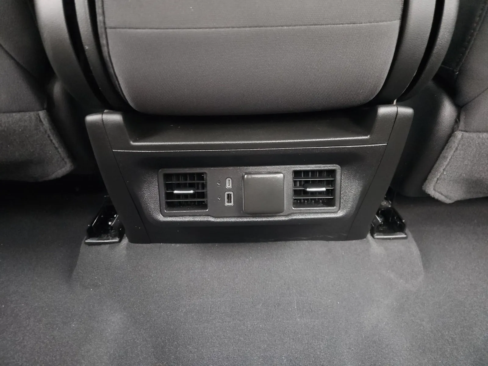 Chevrolet Silverado photo 13