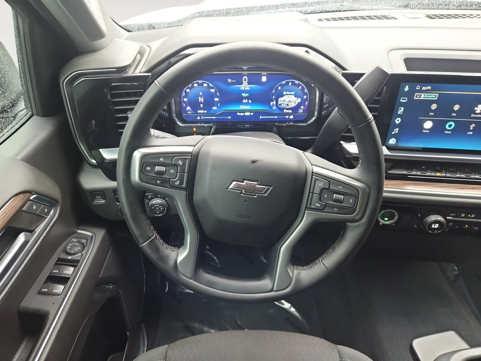Chevrolet Silverado photo 12