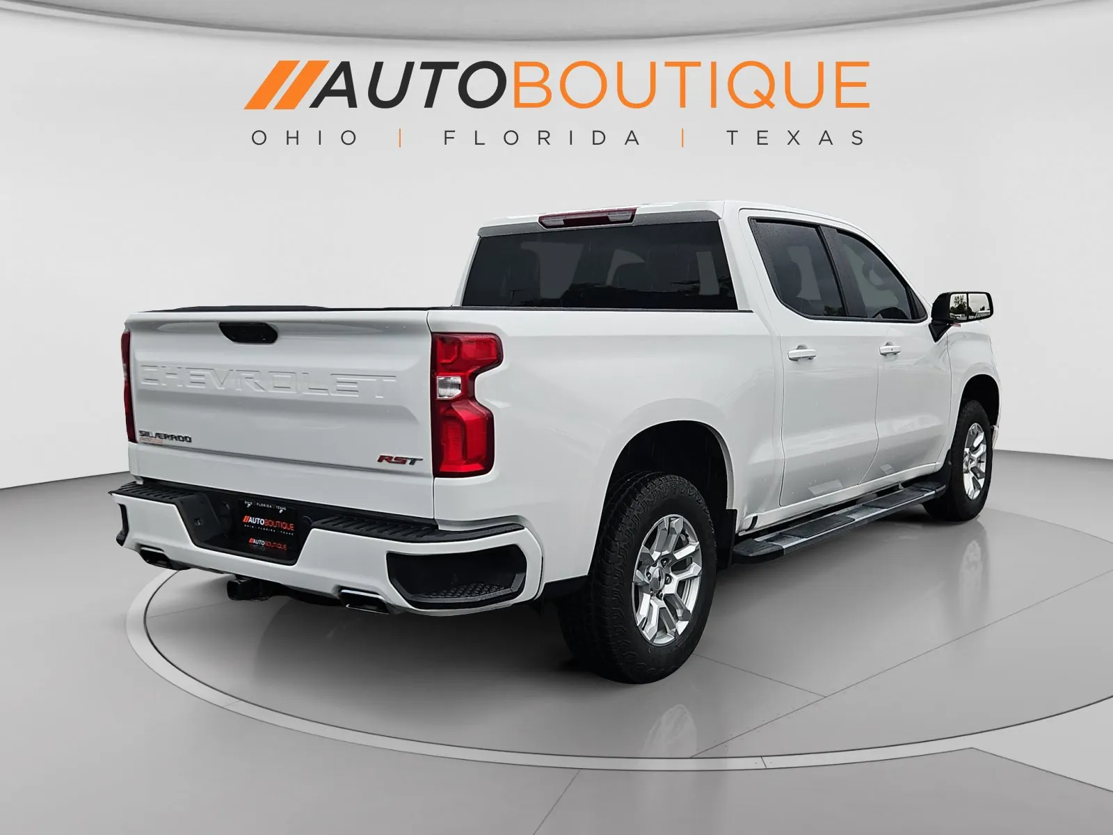 Chevrolet Silverado photo 5