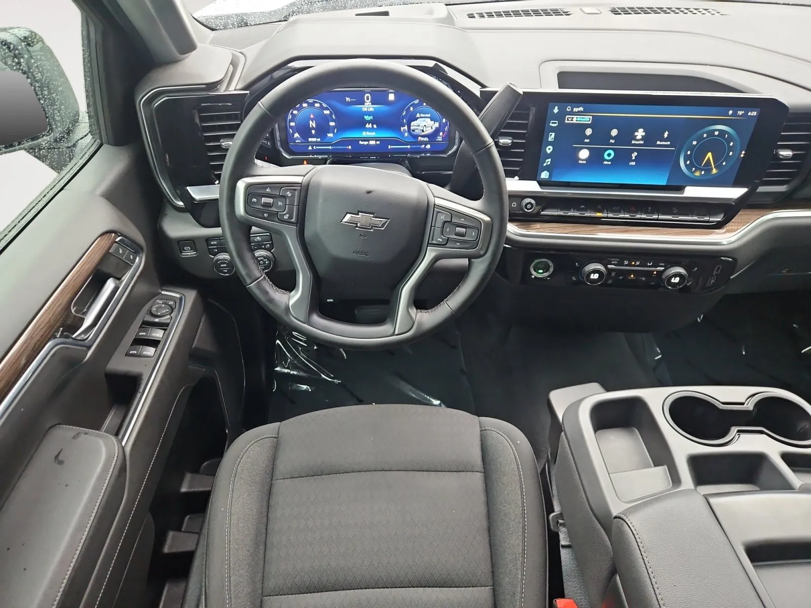 Chevrolet Silverado photo 10