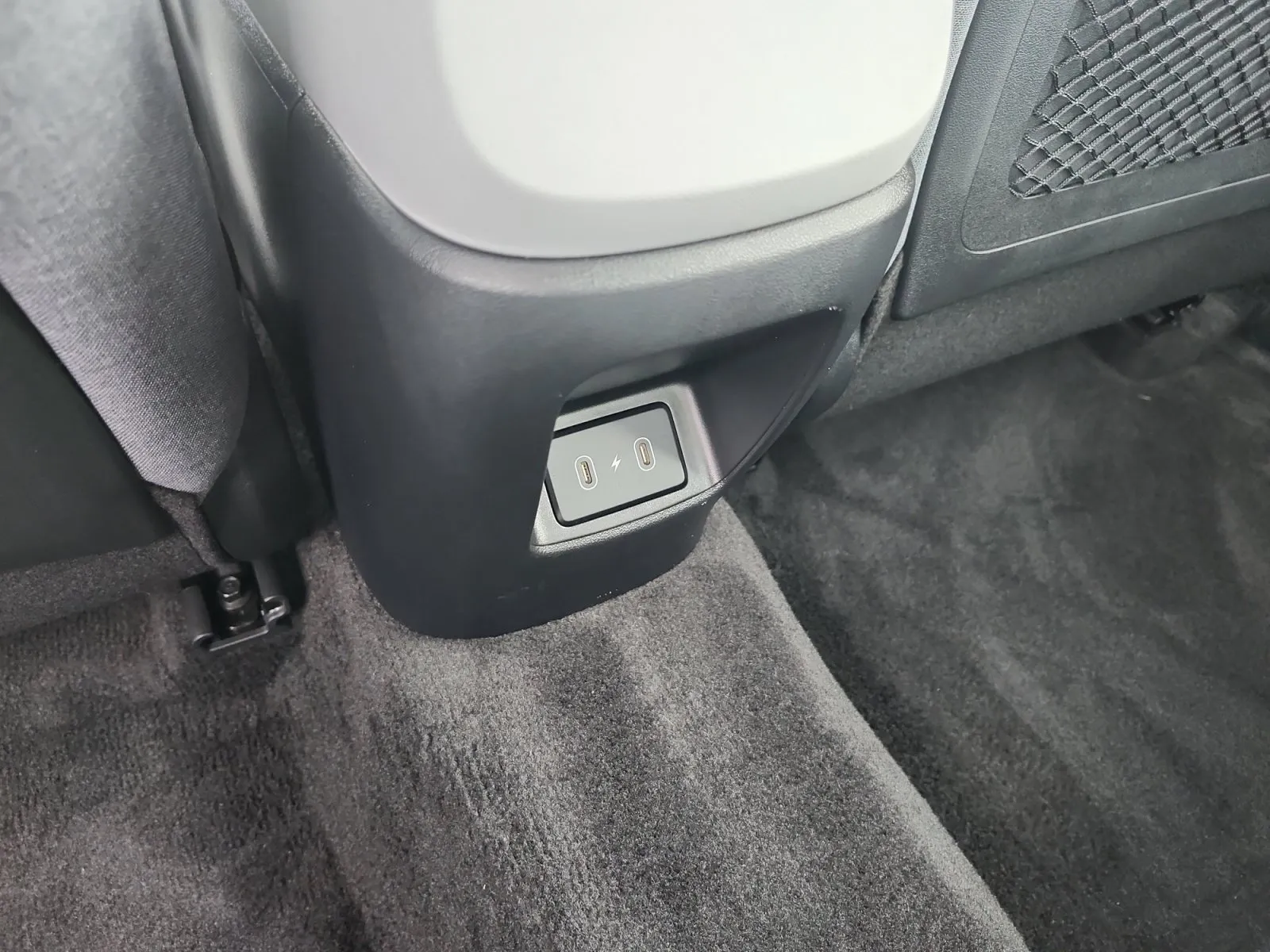 Hyundai Elantra photo 13