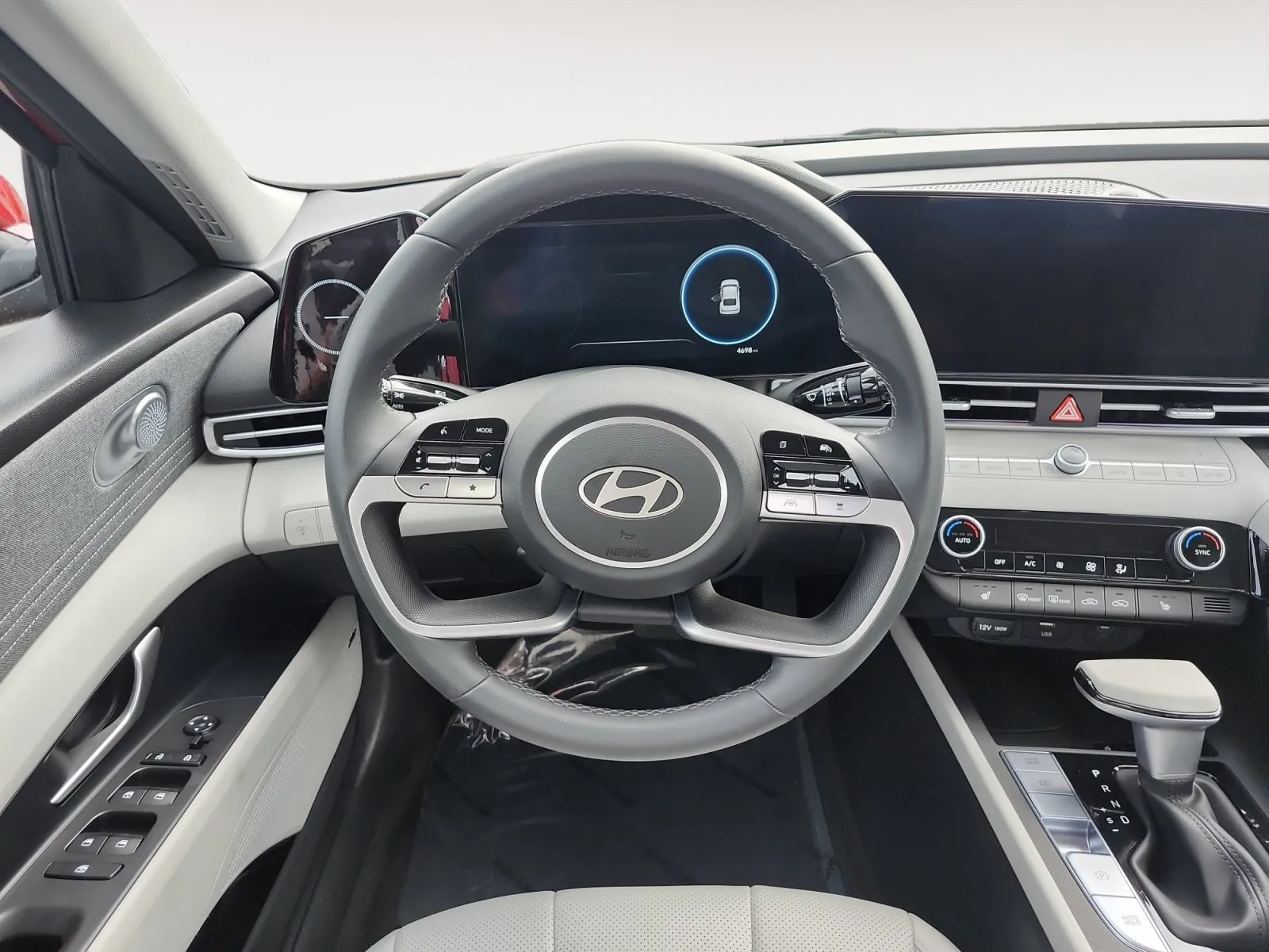 Hyundai Elantra photo 12