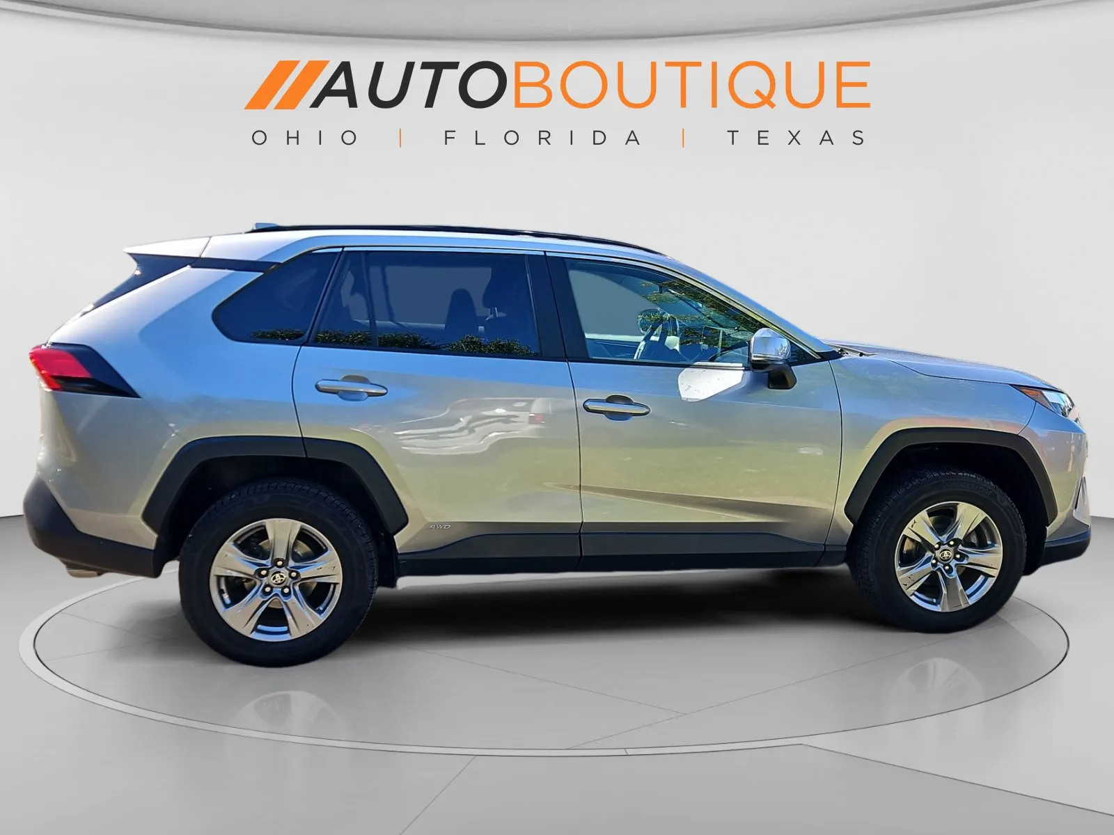 Toyota RAV4 photo 6