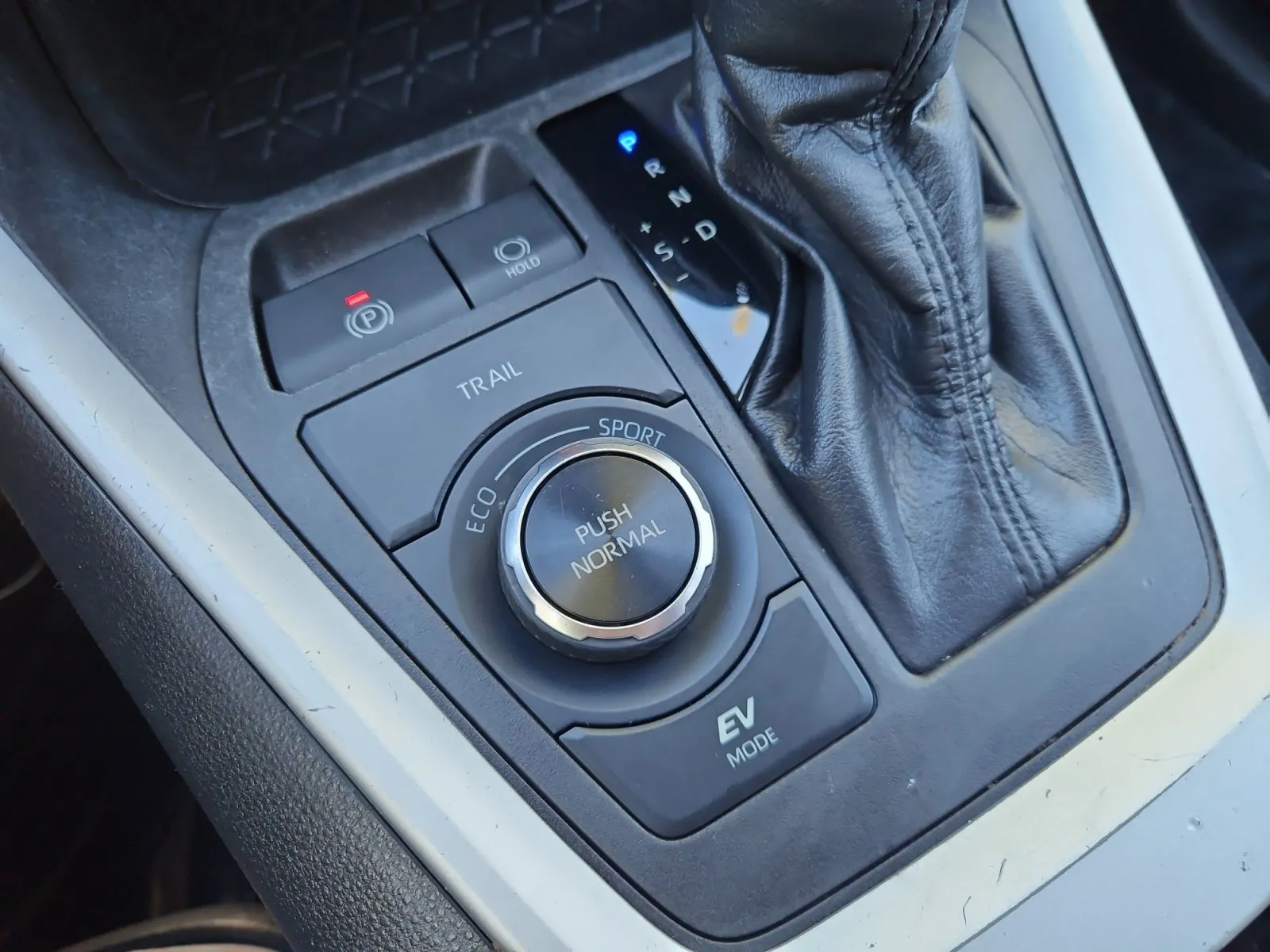 Toyota RAV4 photo 22