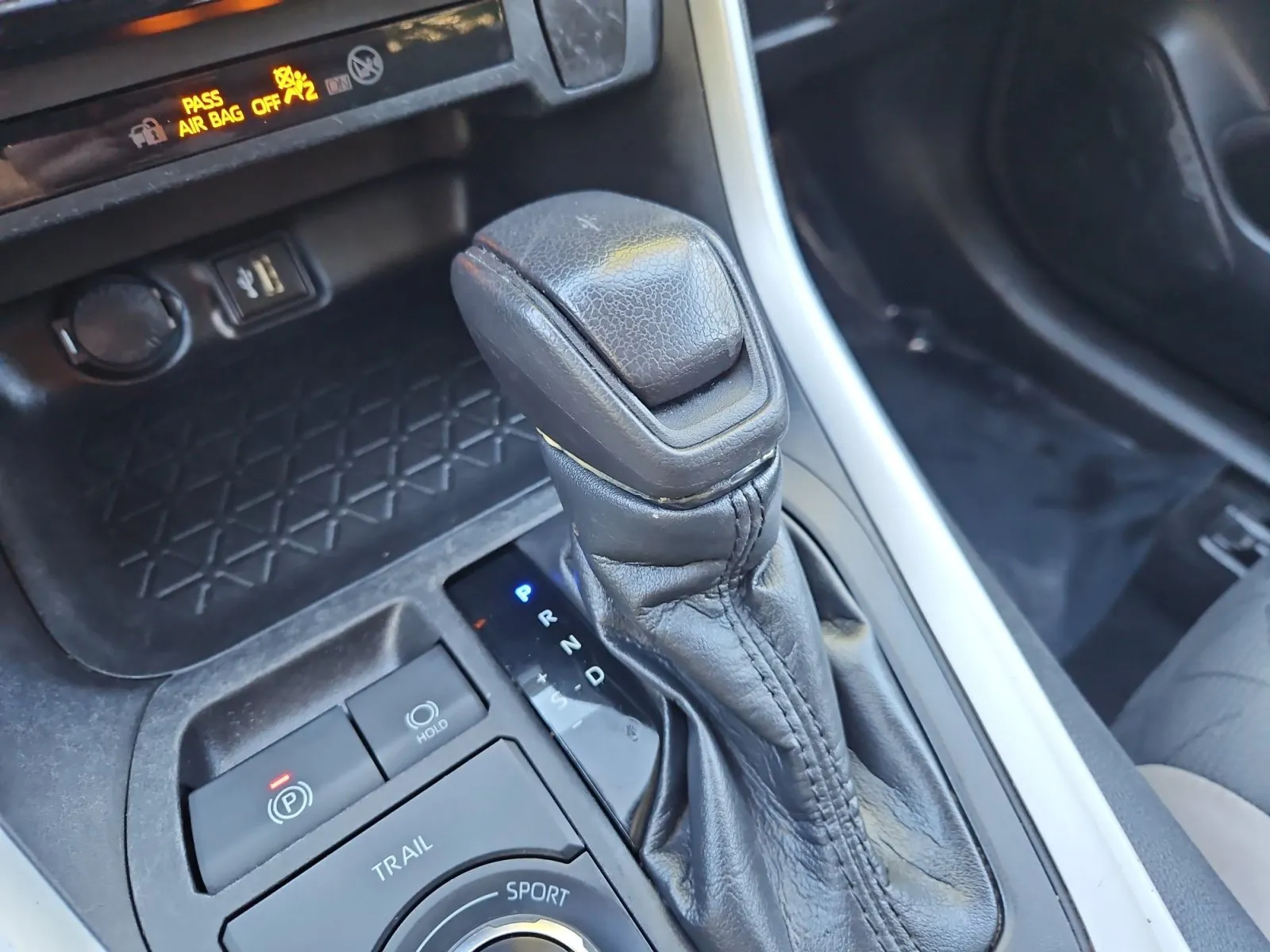 Toyota RAV4 photo 21