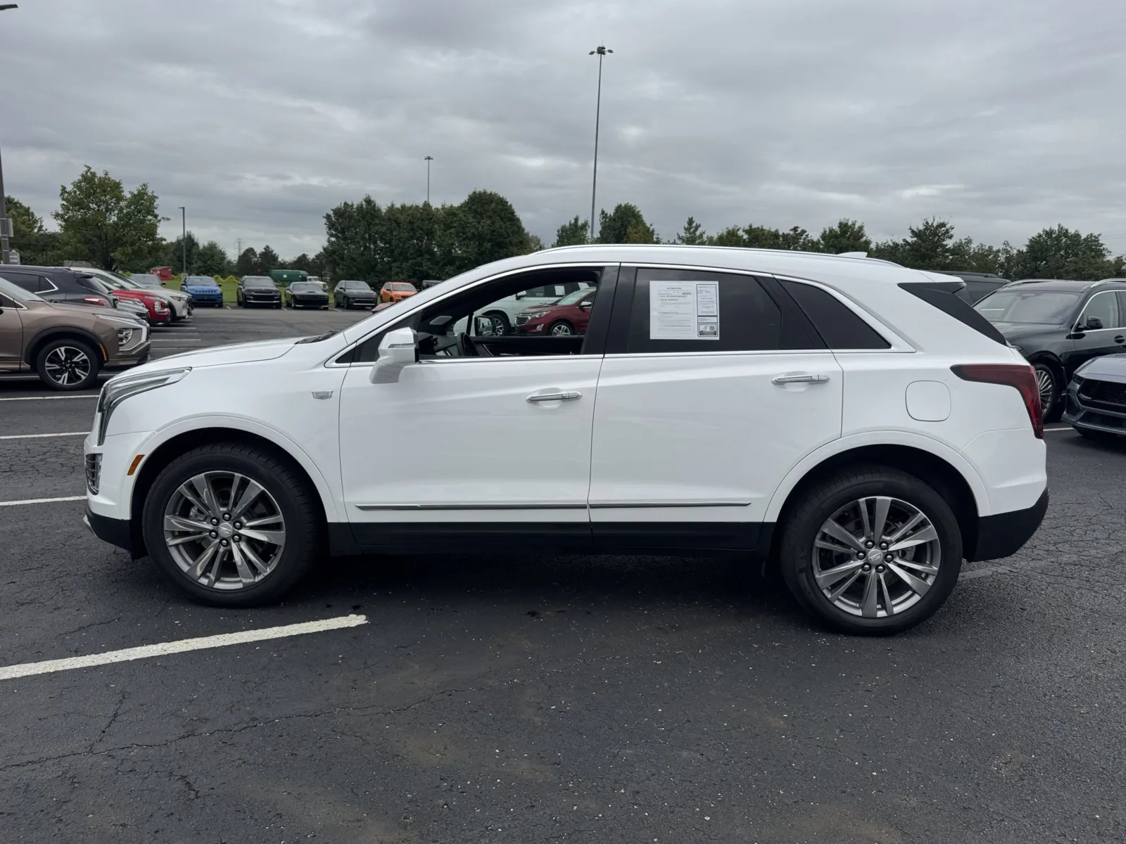 Cadillac XT5 photo 11