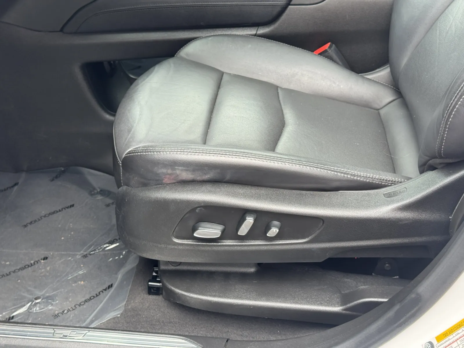 Cadillac XT5 photo 34