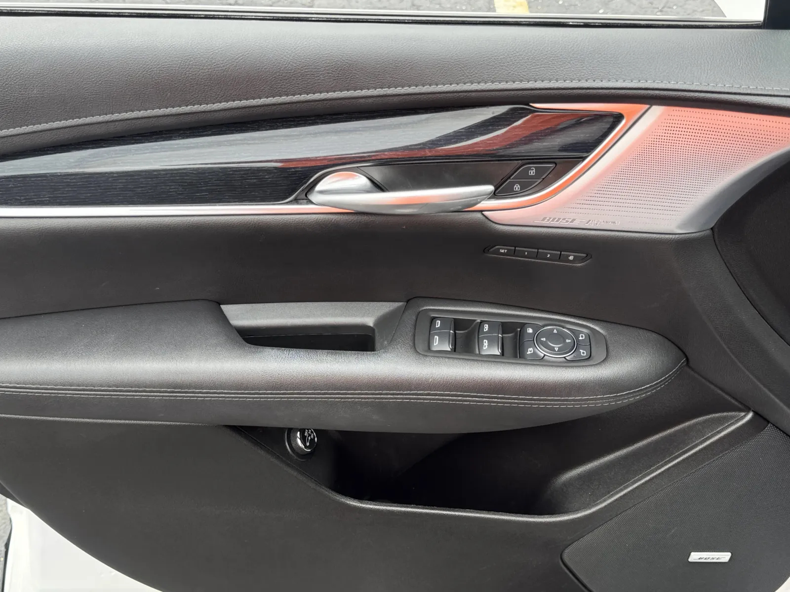 Cadillac XT5 photo 21