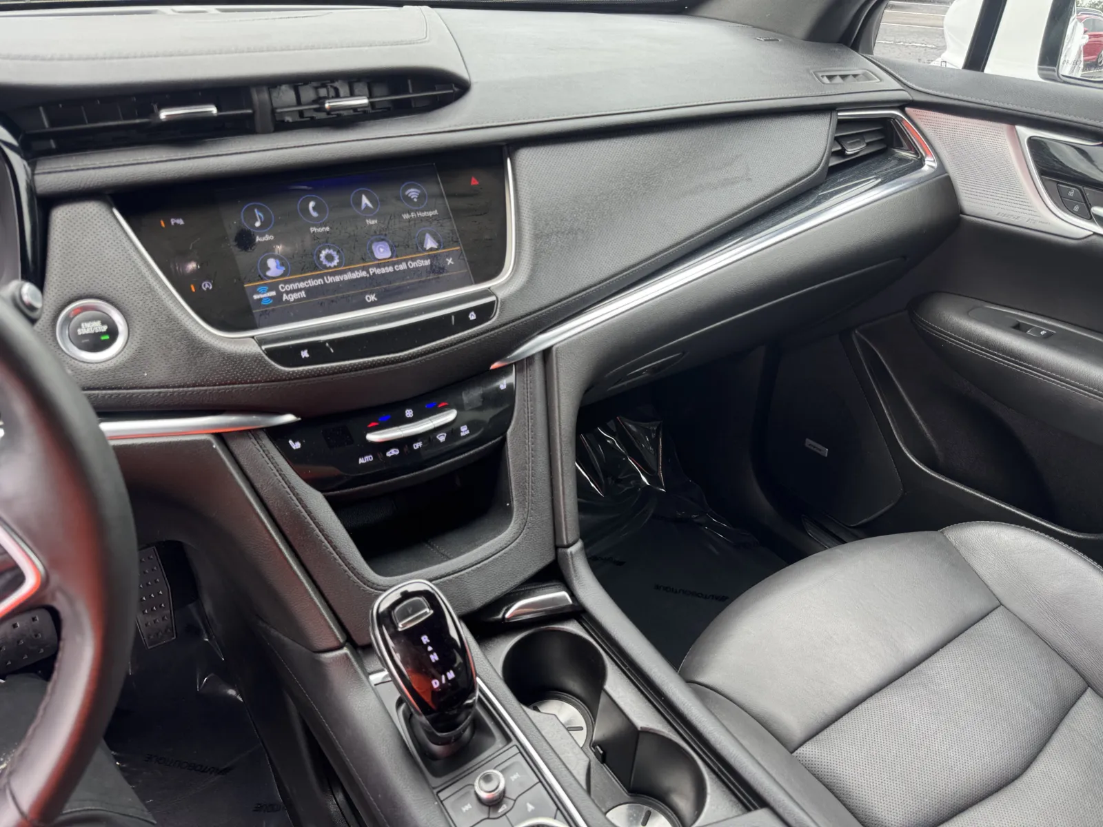 Cadillac XT5 photo 27