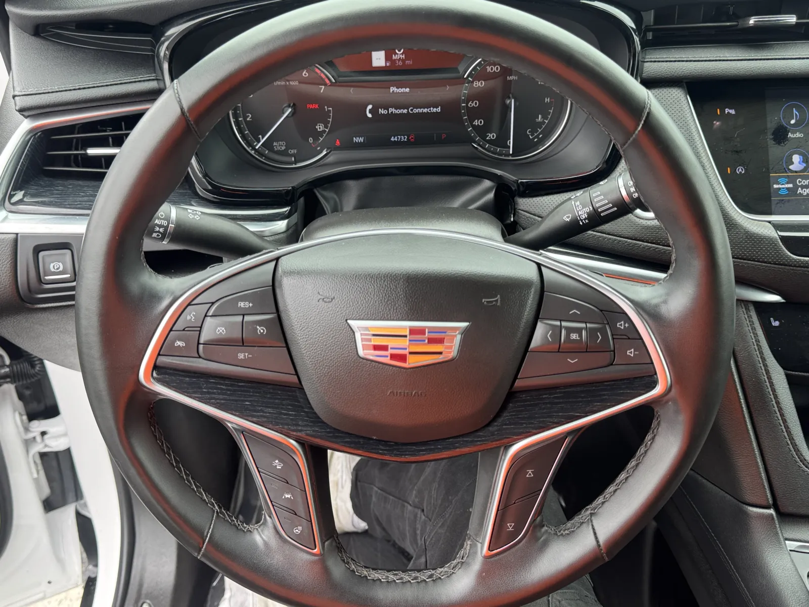 Cadillac XT5 photo 23