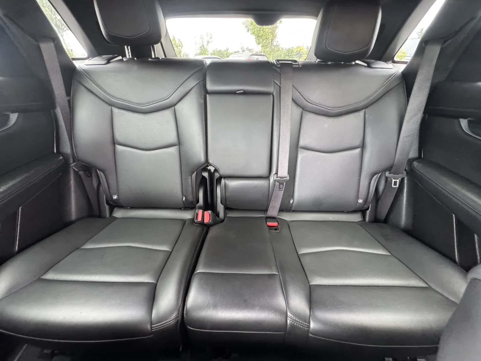 Cadillac XT5 photo 32