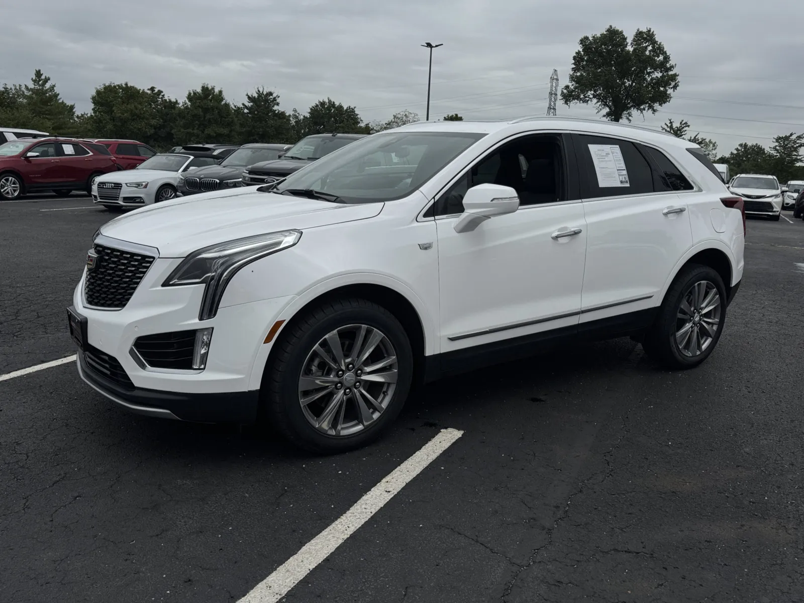 Cadillac XT5 photo 36