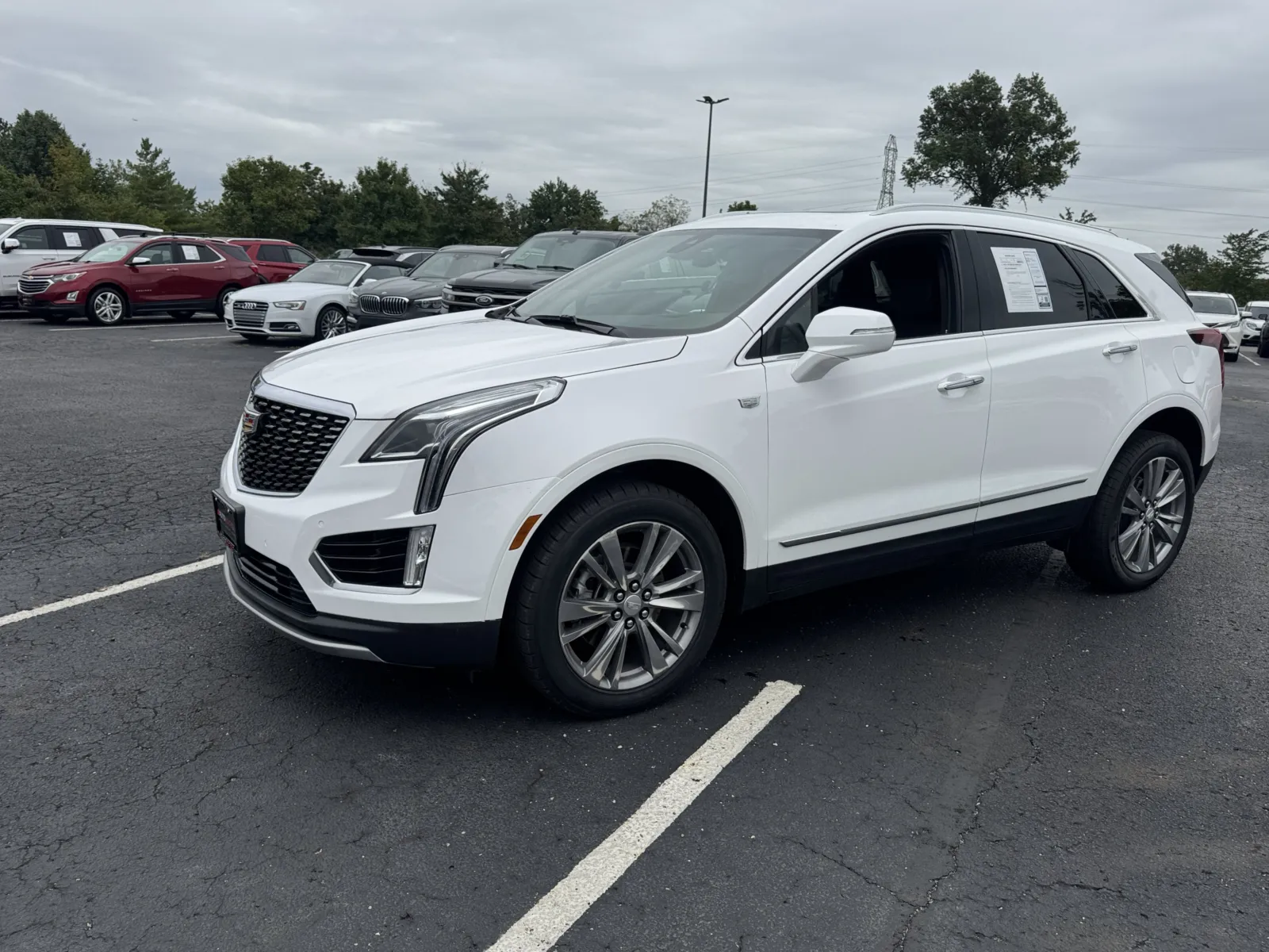 Cadillac XT5 photo 8