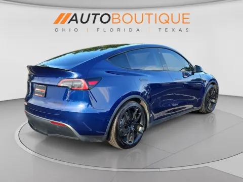 More photos of 2021 Tesla Model Y Long Range at Auto Boutique Ohio, OH