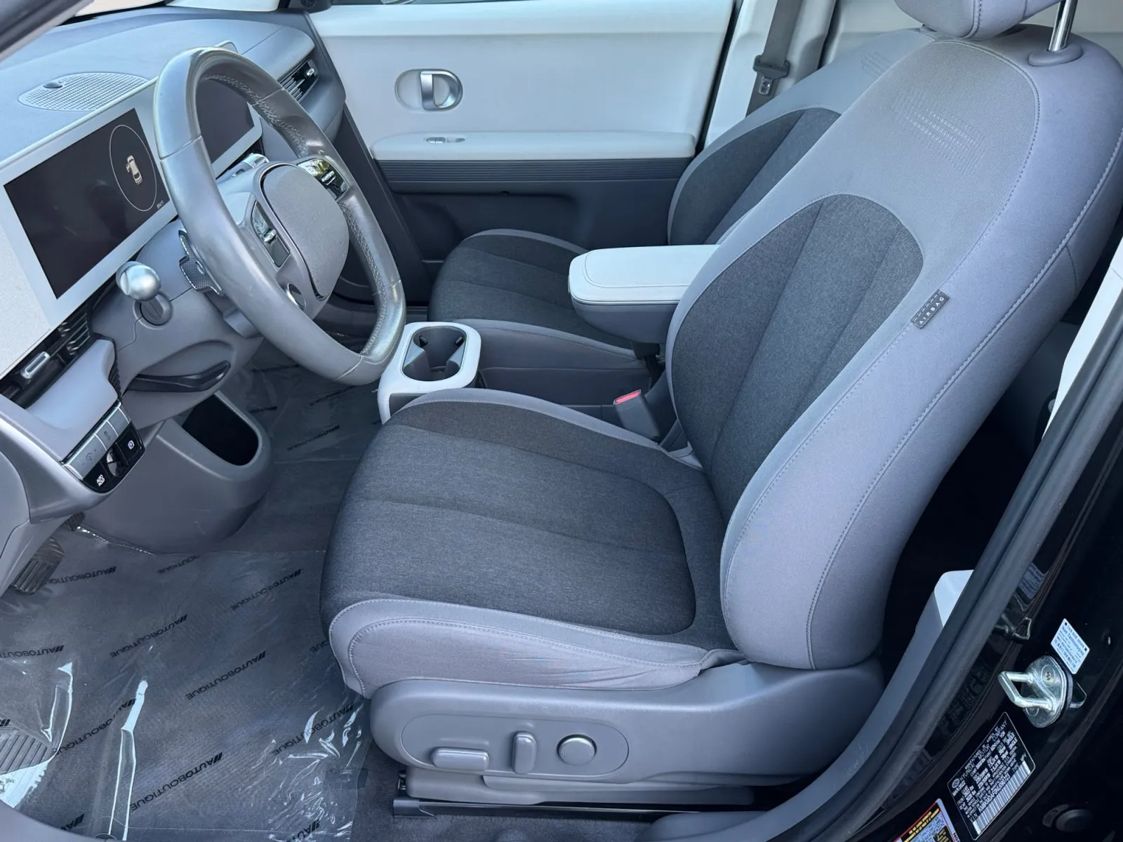 Hyundai Ioniq 5 photo 9