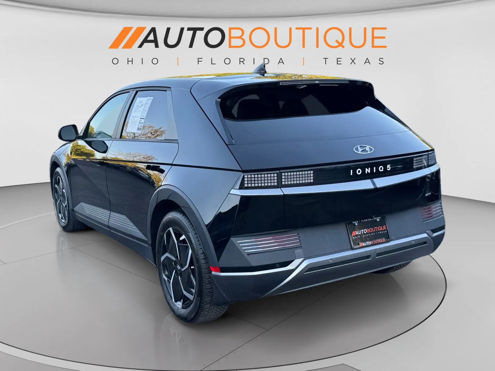 Hyundai Ioniq 5 photo 3