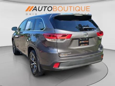 Another view of 2018 Toyota Highlander LE for sale in Columbus, OH at Auto Boutique Ohio