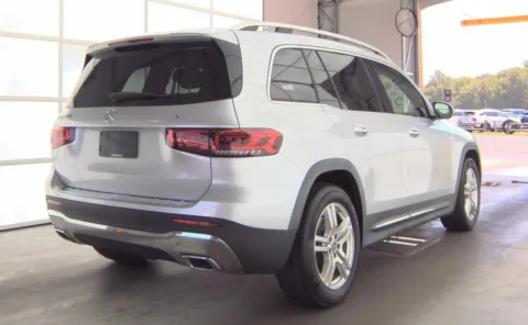 More photos of 2020 Mercedes-Benz GLB 250 at Auto Boutique Ohio, OH