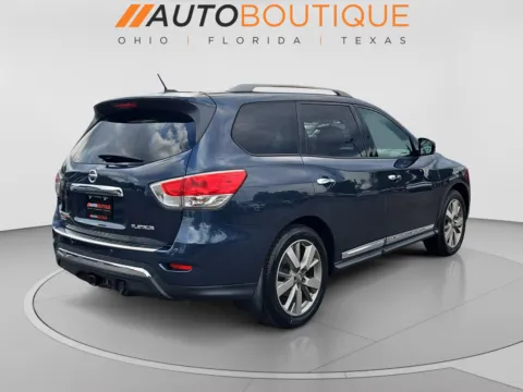 More photos of 2016 Nissan Pathfinder Platinum at Auto Boutique Ohio, OH