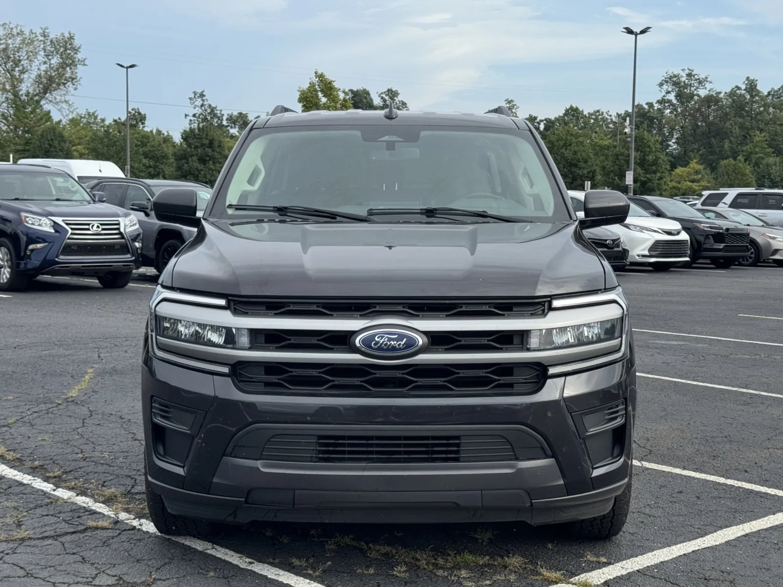 Ford Expedition MAX photo 3