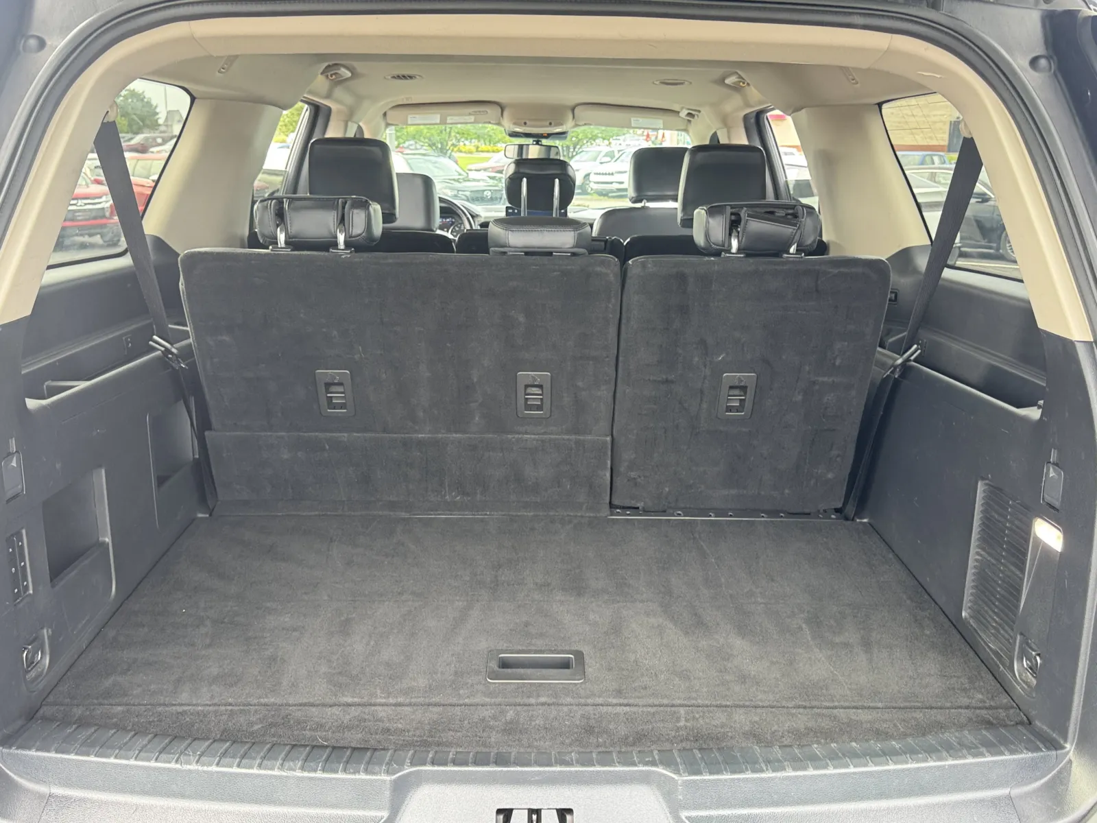Ford Expedition MAX photo 13