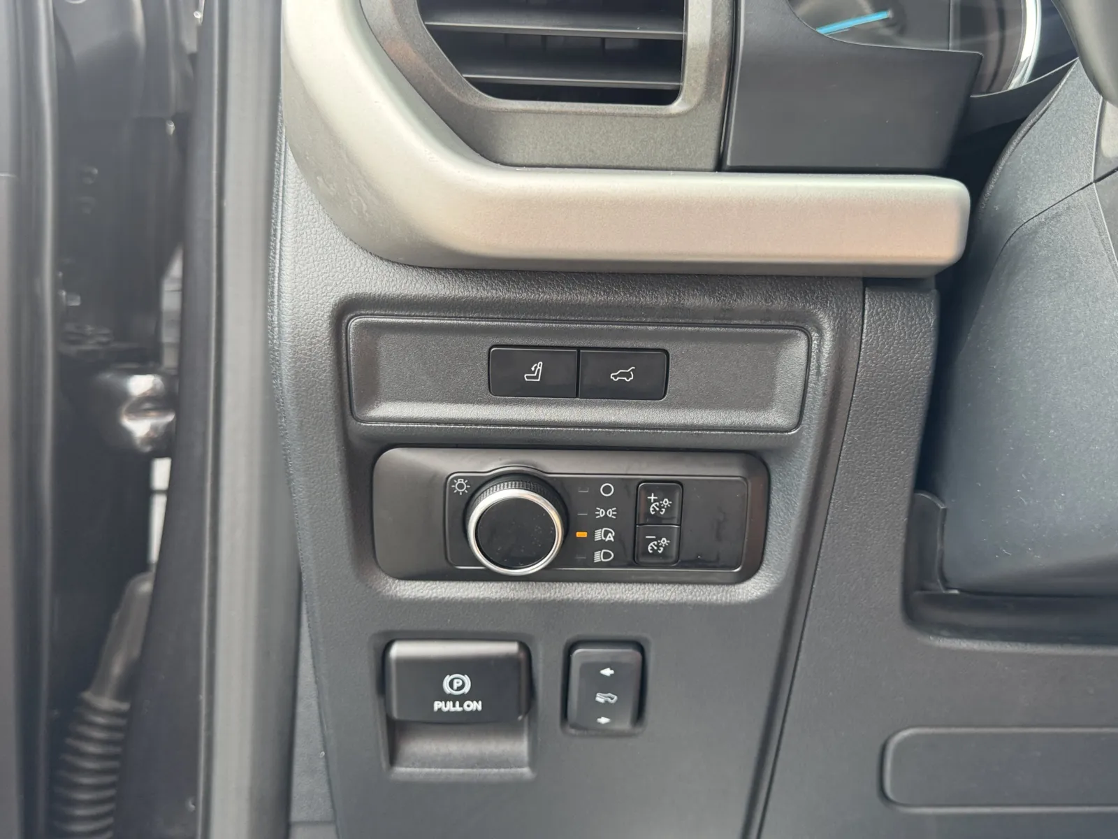 Ford Expedition MAX photo 21