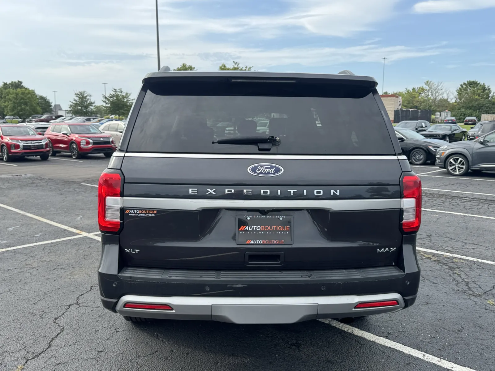 Ford Expedition MAX photo 11