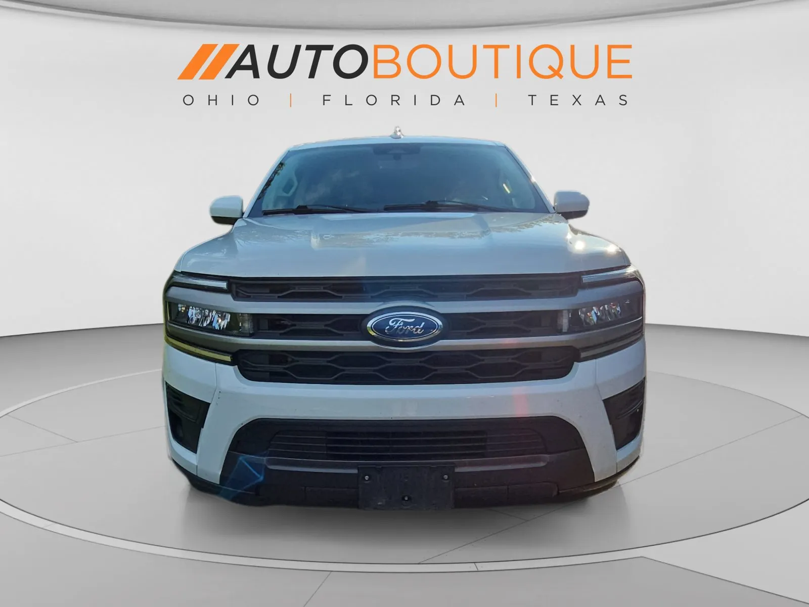 Ford Expedition MAX photo 8