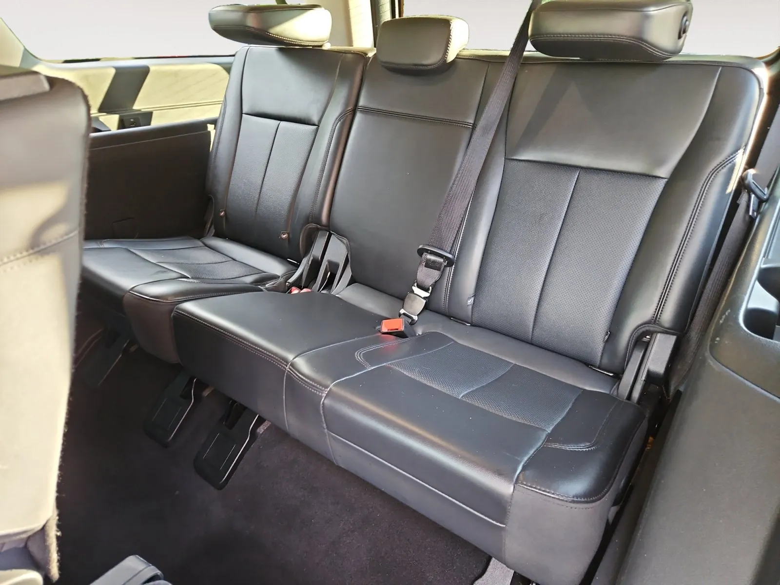 Ford Expedition MAX photo 15