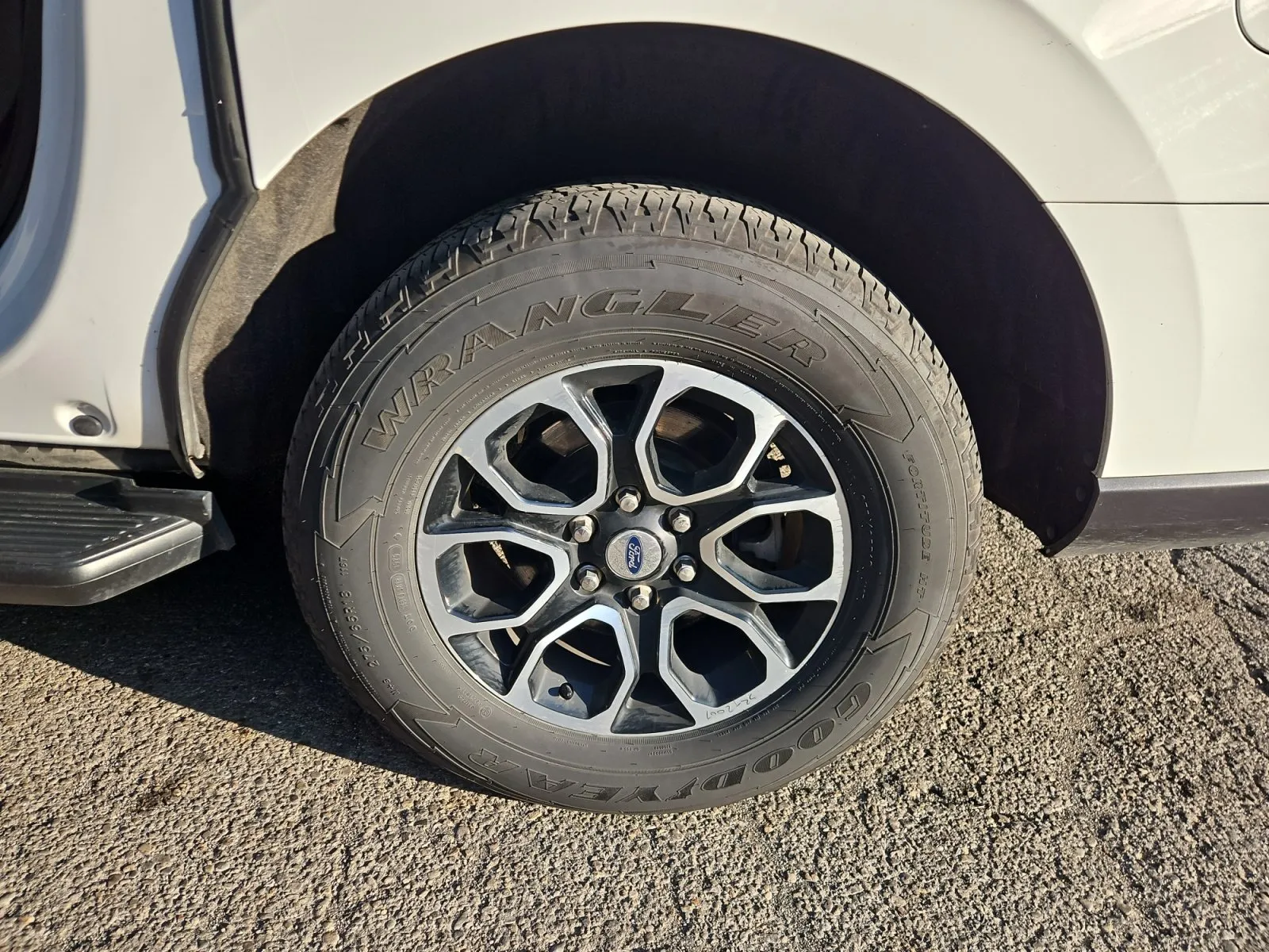 Ford Expedition MAX photo 16