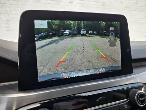 More photos of 2022 Ford Escape Titanium Hybrid at Auto Boutique Ohio, OH