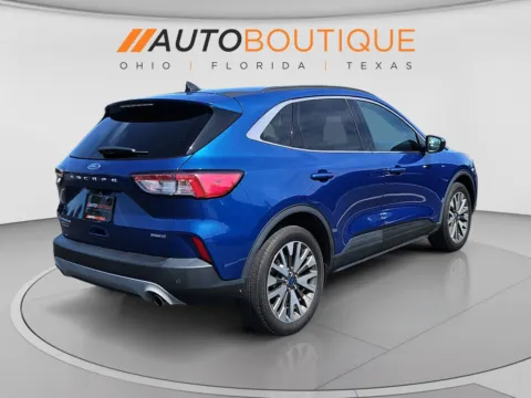 More photos of 2022 Ford Escape Titanium Hybrid at Auto Boutique Ohio, OH