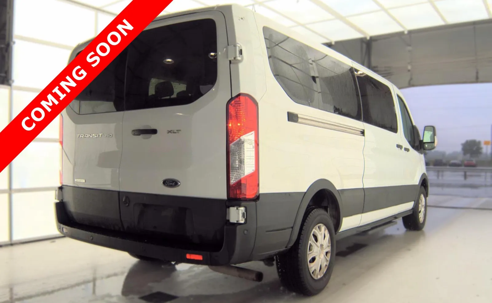 Ford Transit photo 5