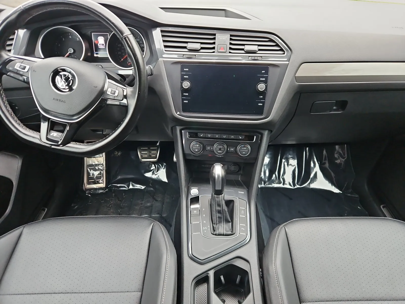 Volkswagen Tiguan photo 11