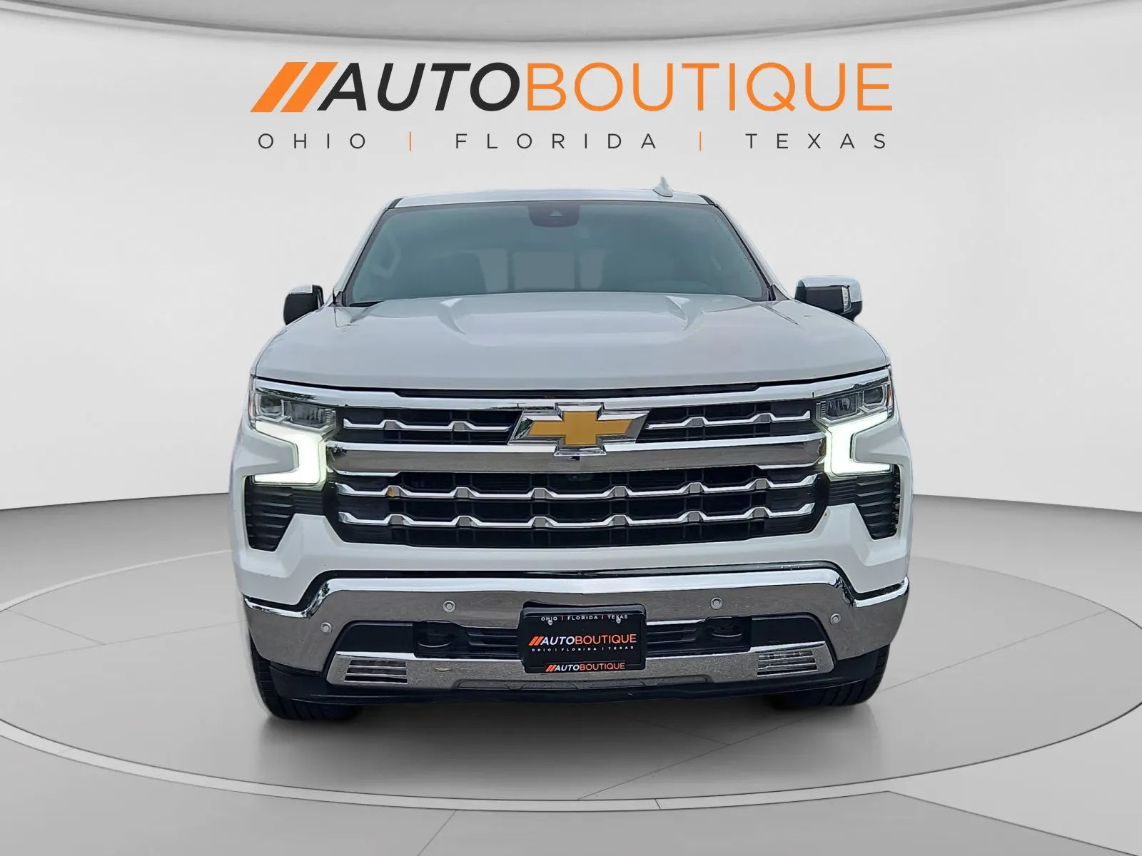 Chevrolet Silverado photo 8