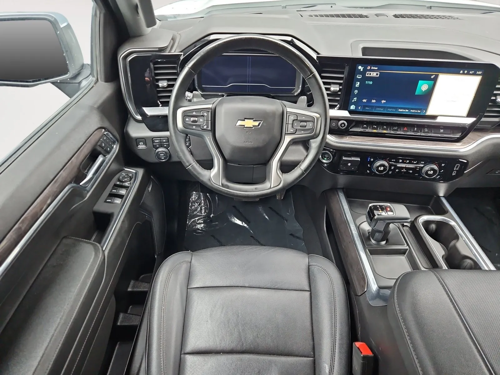 Chevrolet Silverado photo 10