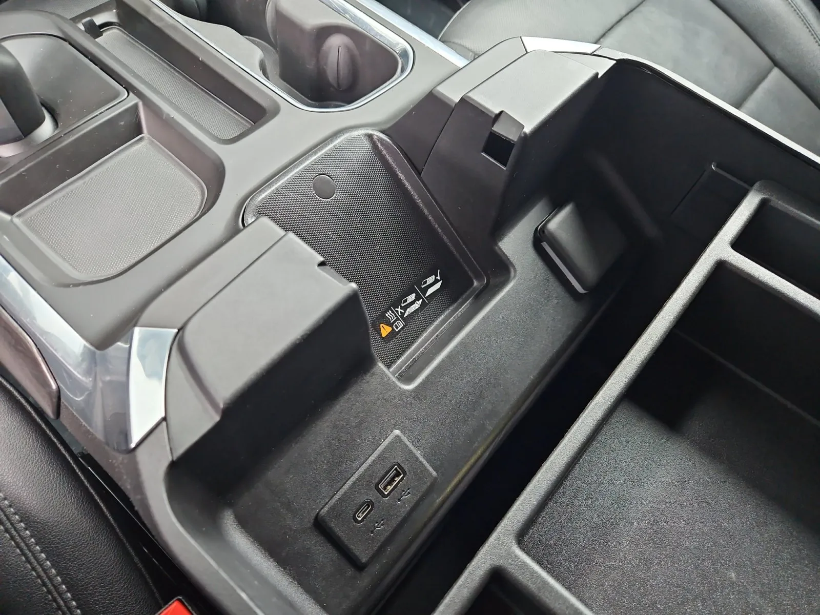 Chevrolet Silverado photo 26