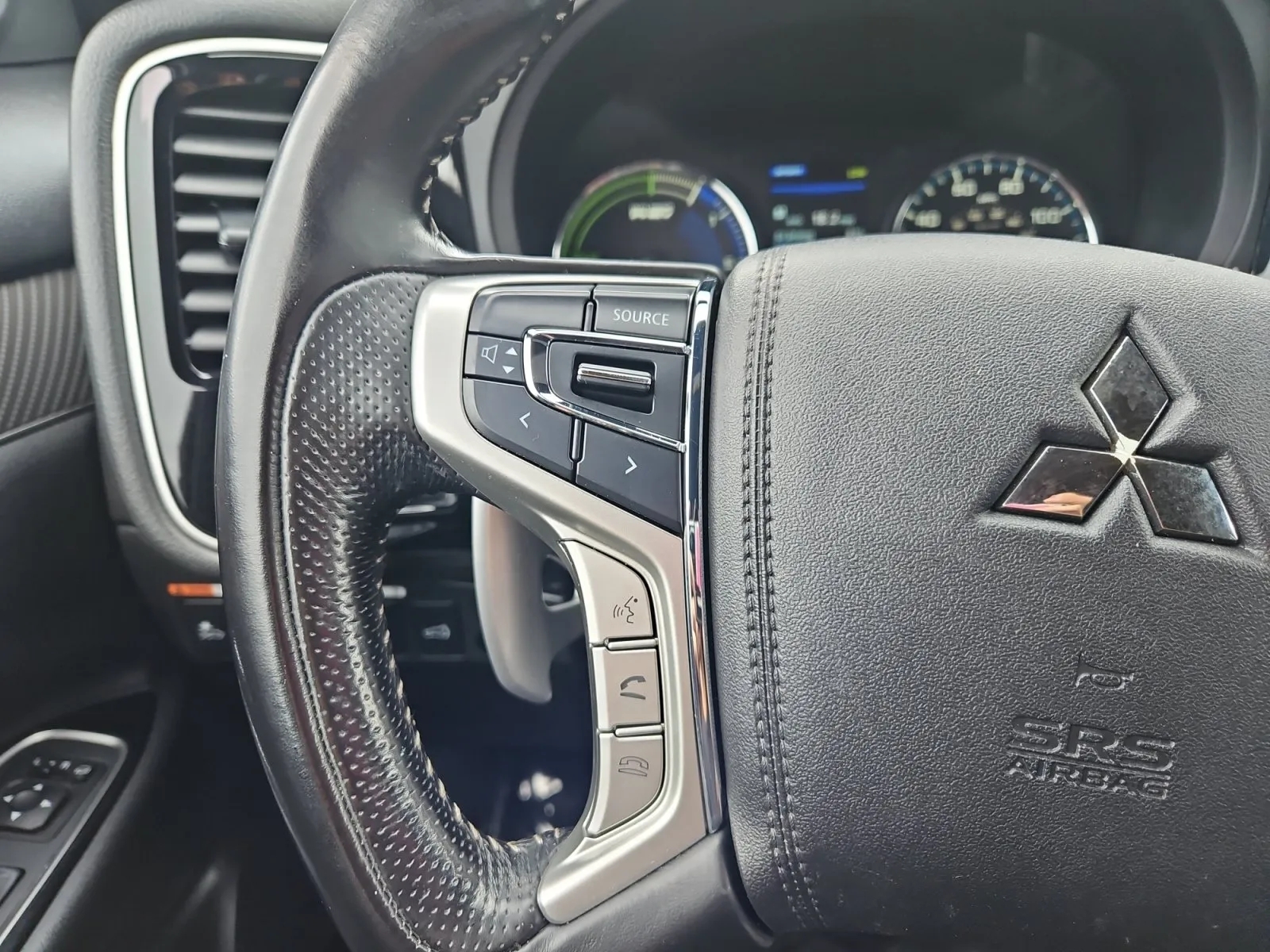 Mitsubishi Outlander photo 25