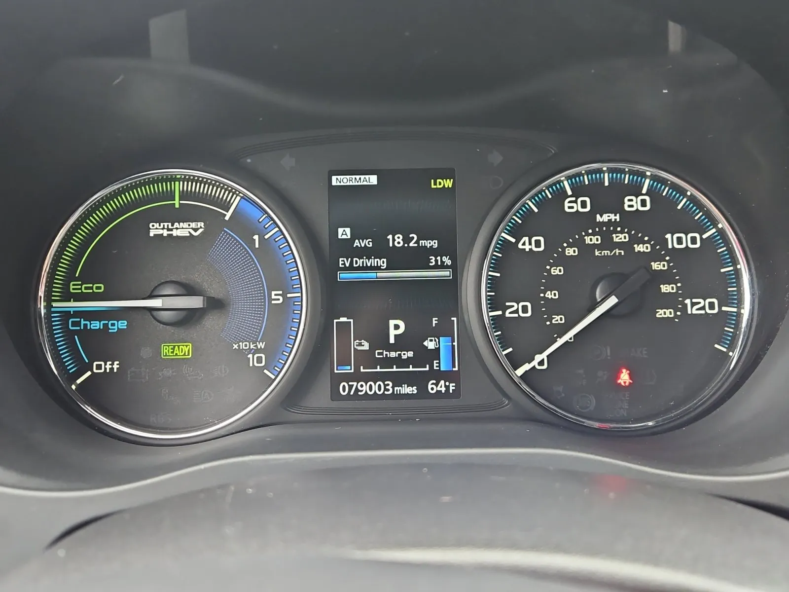 Mitsubishi Outlander photo 16