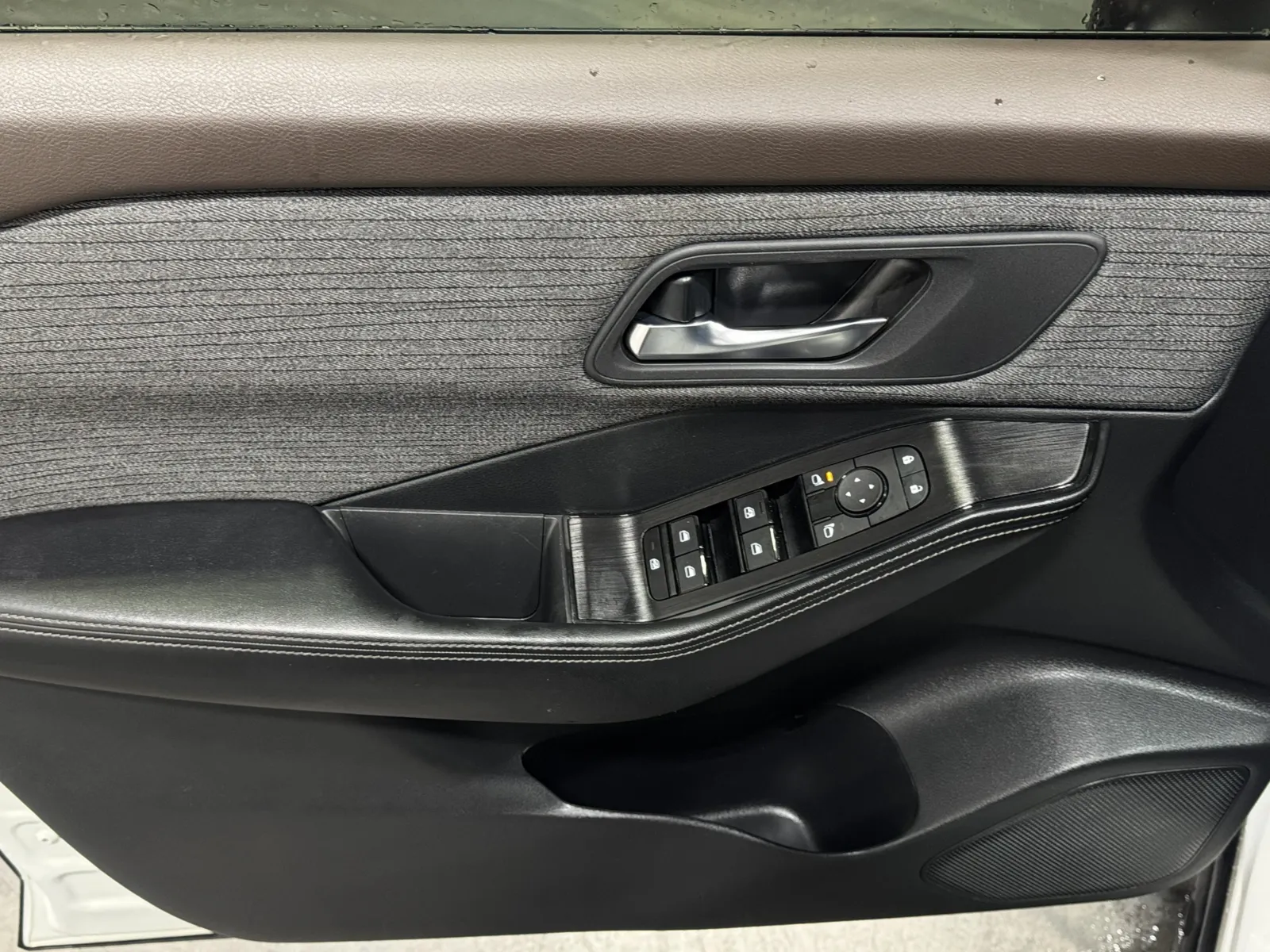 Nissan Rogue photo 24