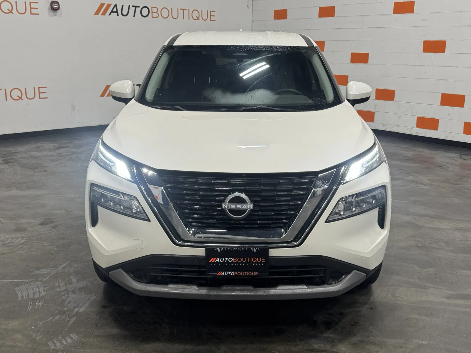 Nissan Rogue photo 14