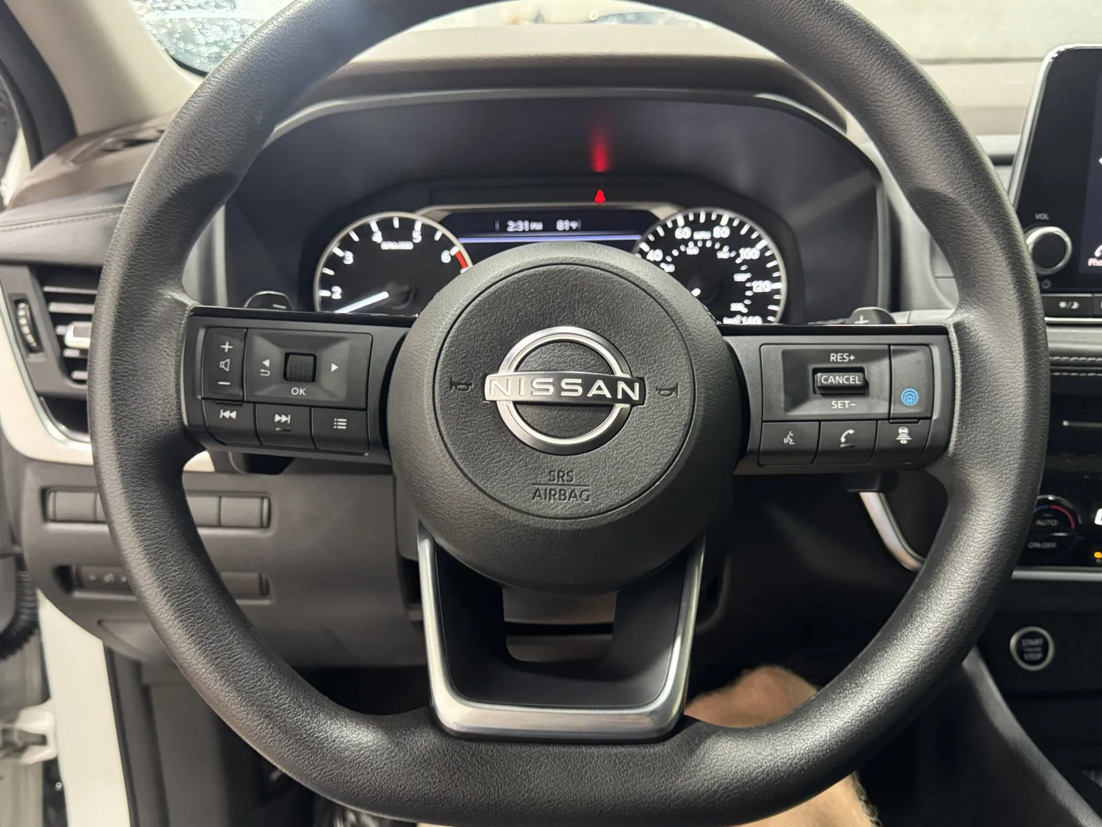 Nissan Rogue photo 22
