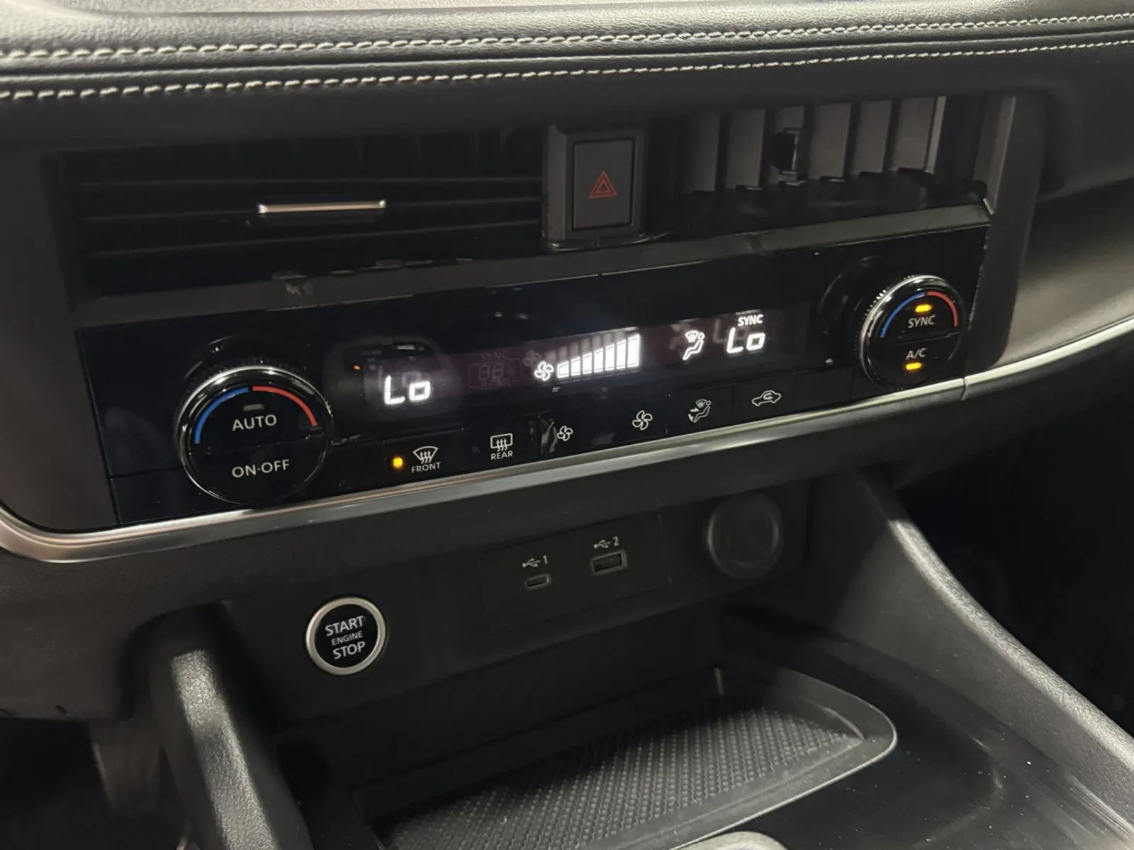 Nissan Rogue photo 17