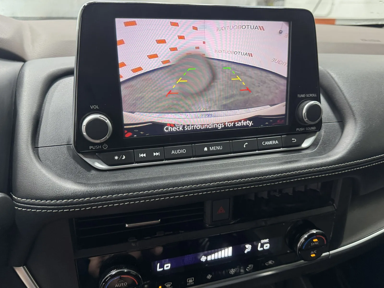 Nissan Rogue photo 16
