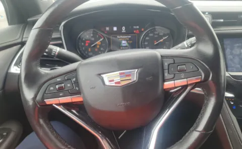More photos of 2020 Cadillac XT6 AWD Premium Luxury at Auto Boutique Ohio, OH
