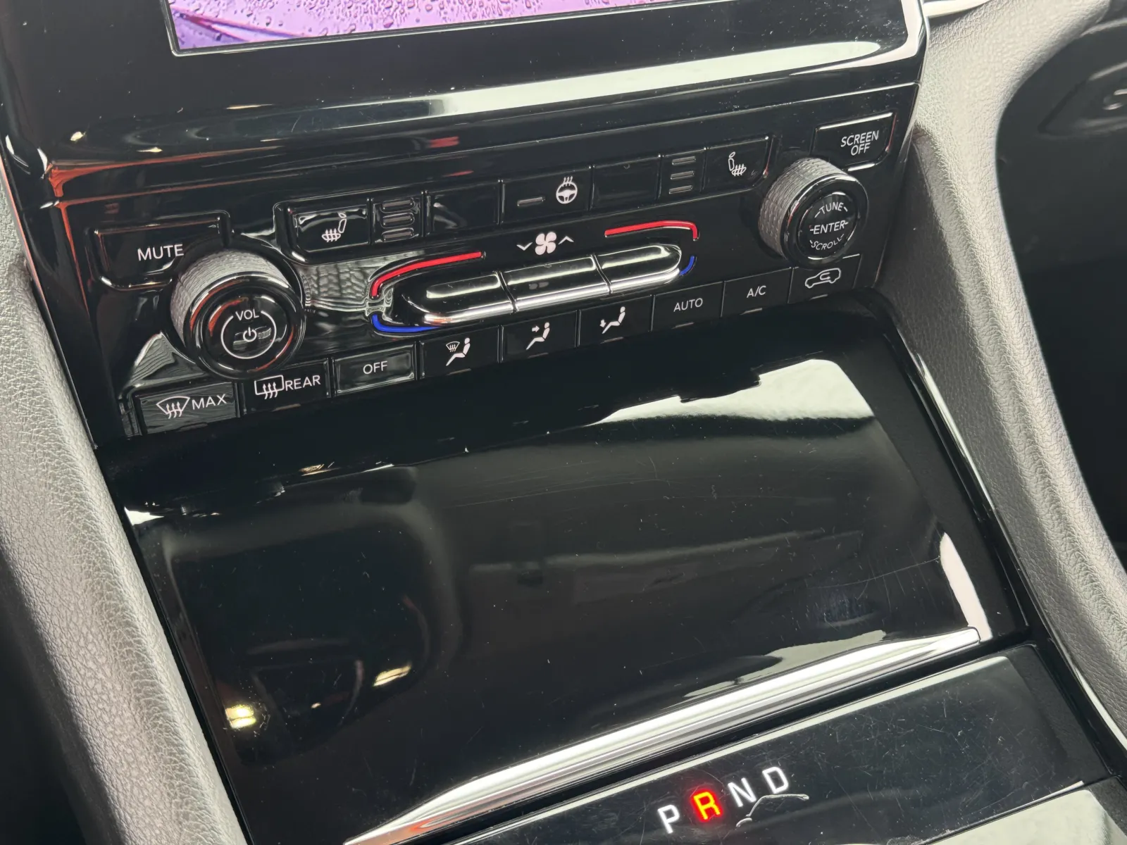 Jeep Grand Cherokee L photo 28
