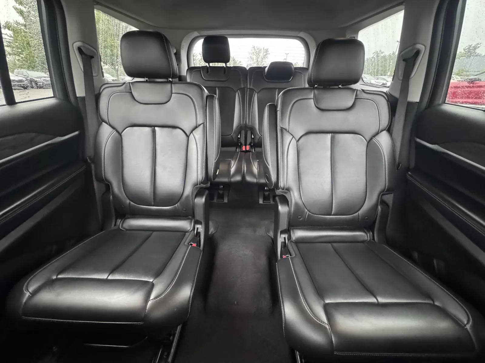 Jeep Grand Cherokee L photo 30