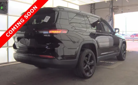 More photos of 2022 Jeep Grand Cherokee L Limited at Auto Boutique Ohio, OH